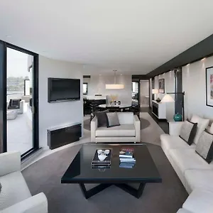Отель Crown Metropol, Перт